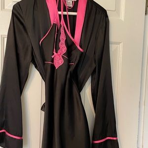 Matching Bathrobe & nightgown